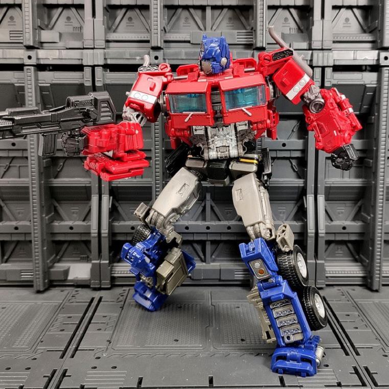 Mô hình robot Star Commander