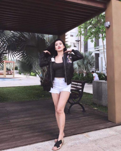 Bomber thêu hoa | BigBuy360 - bigbuy360.vn