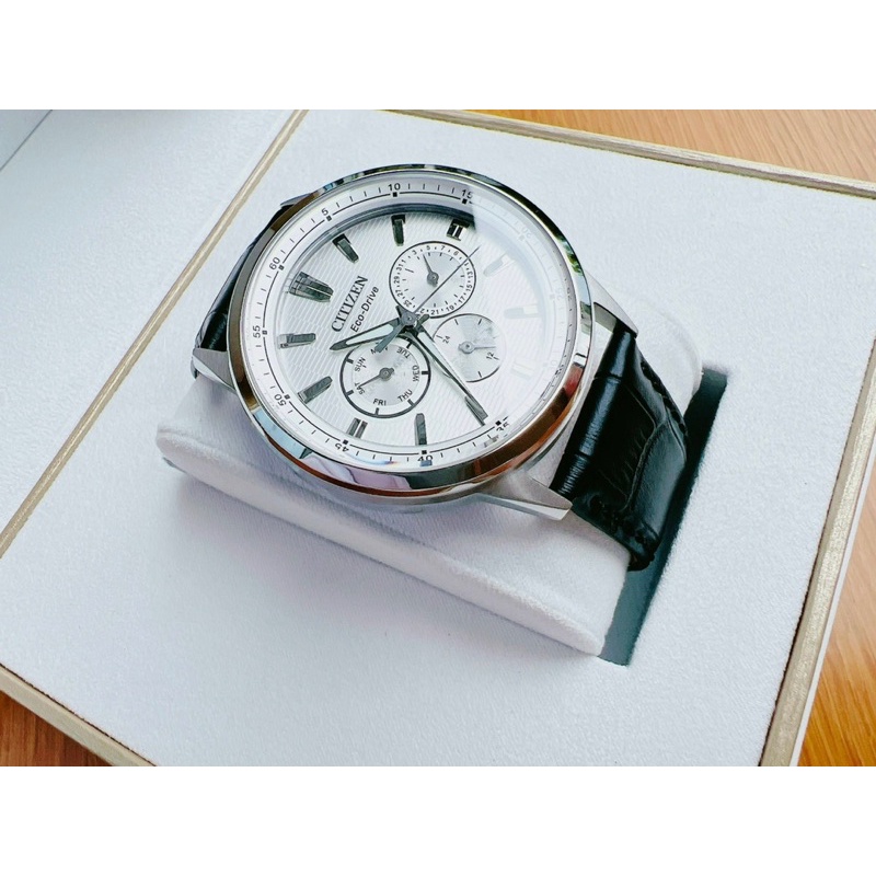 Đồng hồ nam Ci-ti-zen BU Eco-drive