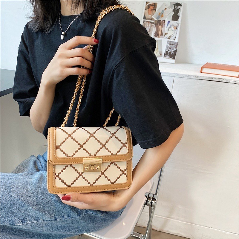 Túi xách đeo chéo nữ giá rẻ đẹp đi chơi phong cách thời trang hàn quốc dễ thương cute DC210