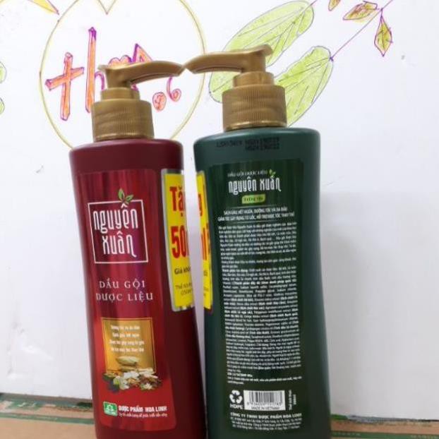 Dầu gội dược liệu Nguyên Xuân có Vòi