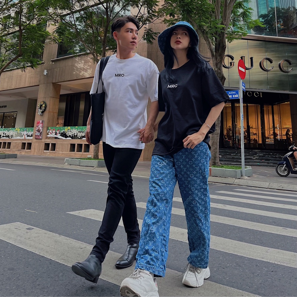 Áo thun cổ tròn UNISEX MENFIT thêu chữ nổi MRC 2106012 vải Cotton co giãn, dày dặn, form rộng