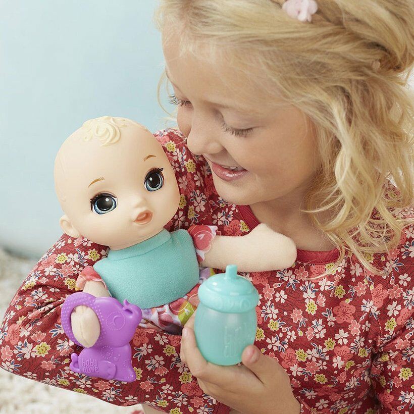 Búp bê Baby Alive bé cưng đáng yêu biết chớp mắt & uống nước ngâm ti