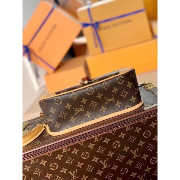Túi đeo chéo logo thương hiệu Louis Vuitton LV cao cấp da thật hàng vip 1-1