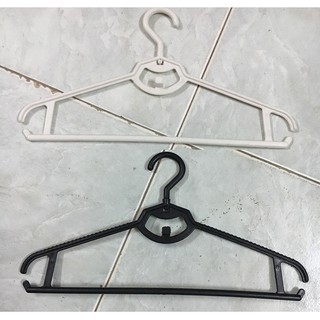 Móc Nhựa Tròn Xoay 50 Chiếc Đen và 50 Chiếc Trắng NGƯỜI LỚN