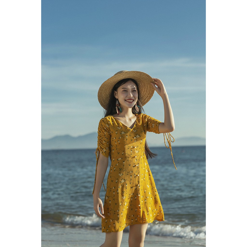 Đầm xòe ngắn tay rút dây tay - 20Again - DEA0197 | BigBuy360 - bigbuy360.vn