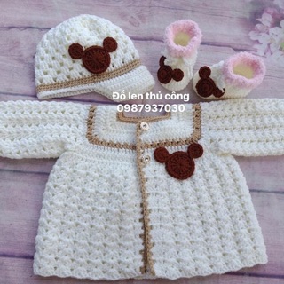 Khoác len cho bé gái handmade