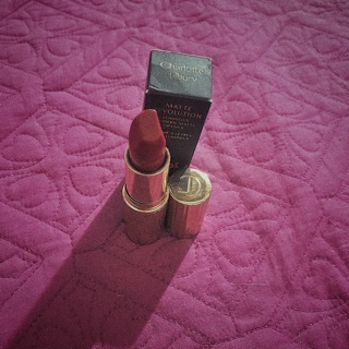 Son Charlotte Tilbury màu carina's love
