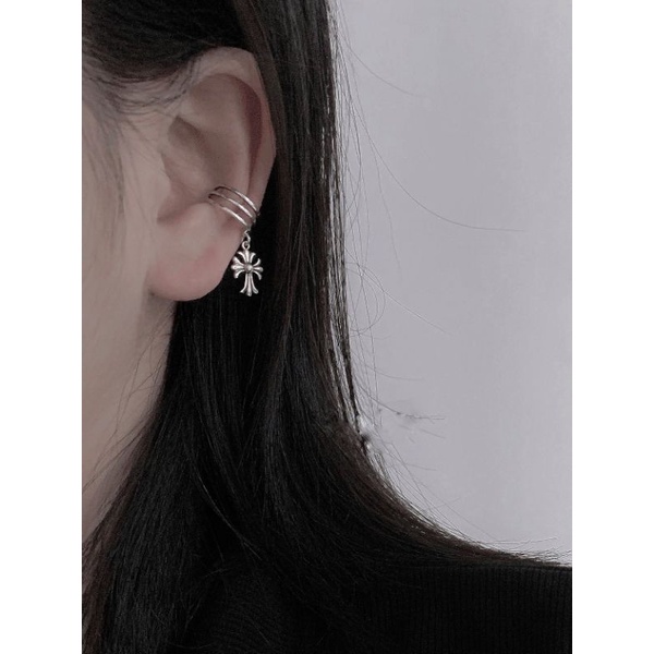 Khuyên kẹp vành chữ thập chromeheart