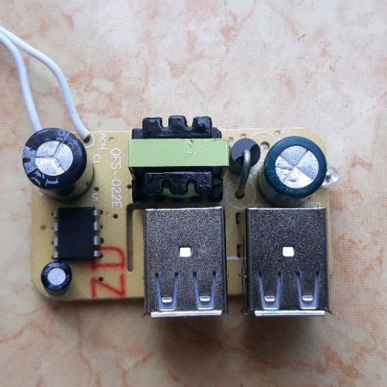 Mạch sạc nhanh 4 cổng usb, vào 220v, ra 5v 5A.