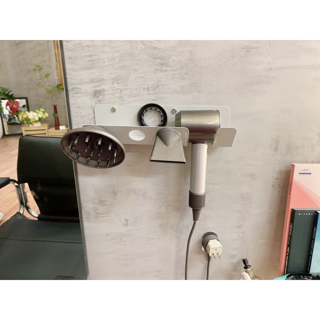 Giá treo tường máy sấy tóc Dyson