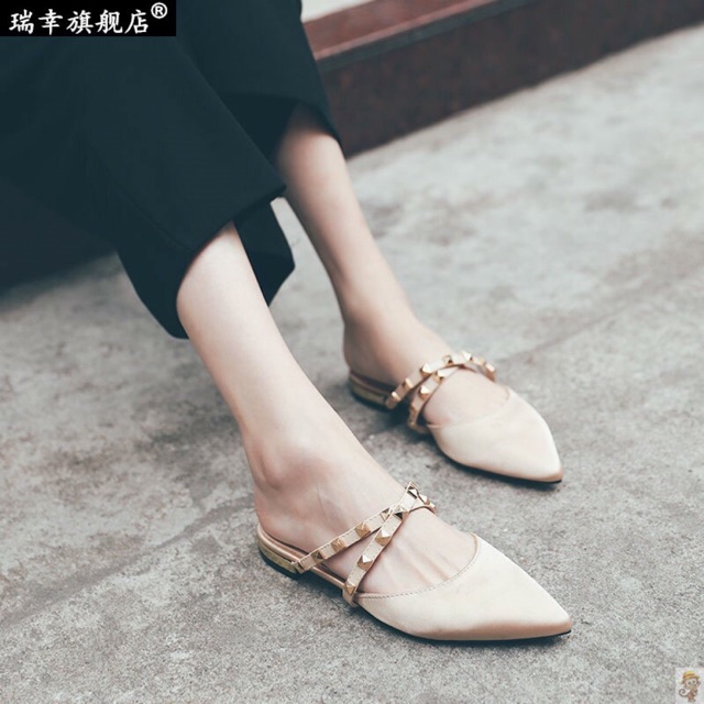 ( order) Giày bệt mũi nhọn đinh tán