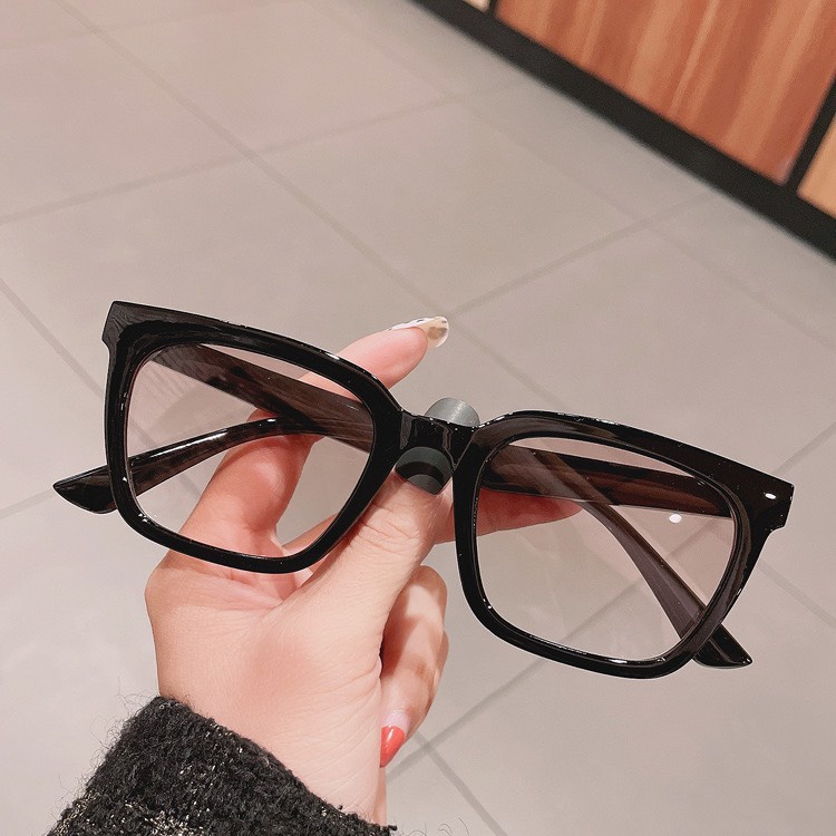 [ƯU ĐÃI TẶNG HỘP+KHĂN] Kính Mát Chống Tia UV 100% Thời Trang Du Lịch M40TI Nam Nữ Jelishop