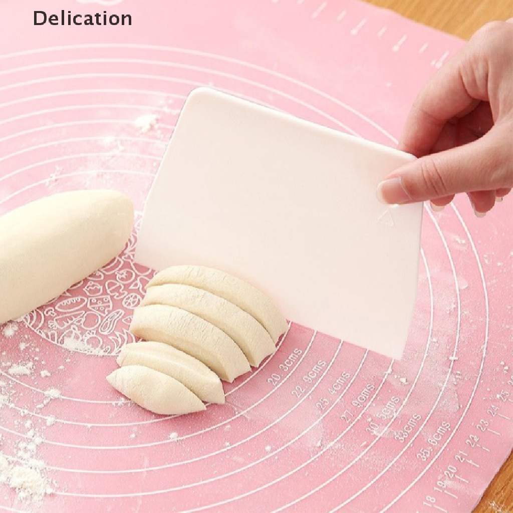 1 Dụng Cụ Cắt Bánh Hình Thang Tiện Dụng