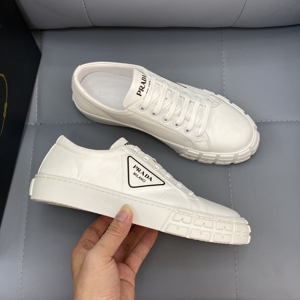 Giày sneakers nam cao cấp da thật PRADA thiết kế trẻ trung và hiện đại mang phong cách thể thao