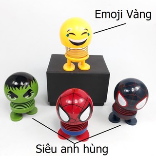 Đồ chơi Con lắc lò xo Emoji Siêu nhân gắn mũ xe hơi bàn làm việc Hàng chuẩn có Hộp
