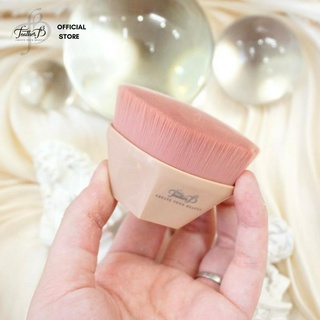 Cọ nền Feather B Petal 55 Foundation Brush