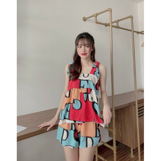 đồ mặc nhà tiểu thư quần đùi hoạ tiết lập thể | BigBuy360 - bigbuy360.vn