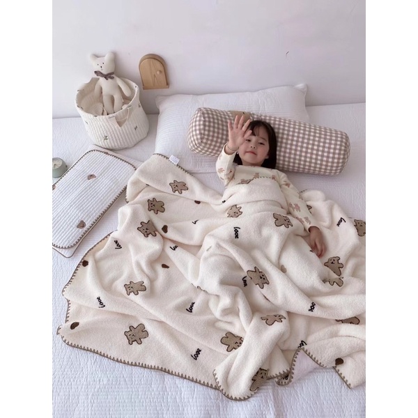 Chăn Tuyết Nỉ Nhung_CASHMERE siêu mềm mịn, Mềm dành cho bé trai bé gái đắp 4 mùa, kích thước 1m5
