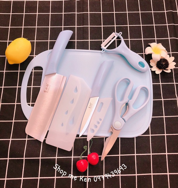 Set dao thớt kéo trơn hồng,xanh ko có giá treo