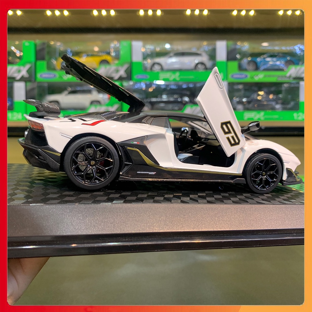 Mô hình xe Lamborghini Aventador SVJ 63 tỉ lệ 1:24 MSZ