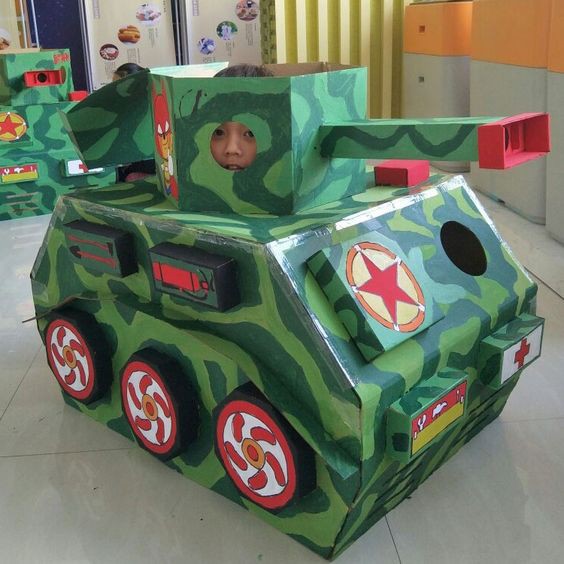 Nhà giấy cho bé mô hình xe tăng nòng xoay 360 độ
