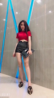 Áo croptop thun thái đắp chéo ở bụng