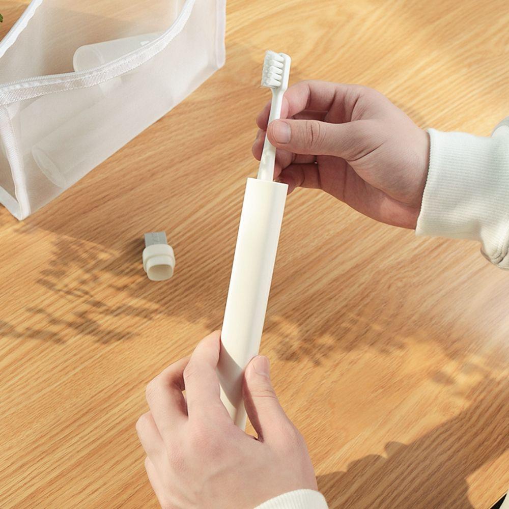 Giá Đỡ Bàn Chải Đánh Răng Bằng Chất Liệu Bền Bỉ Tiện Dụng Khi Đi Du Lịch