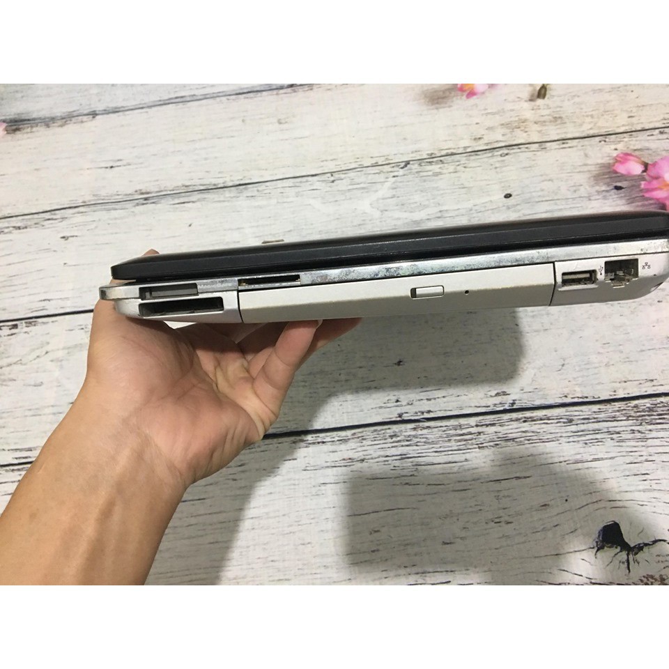 Laptop sony vaio cr cũ chíp co 2 duo, ram 2gb, ổ 160gb, máy nguyên zin. giá rẻ | BigBuy360 - bigbuy360.vn