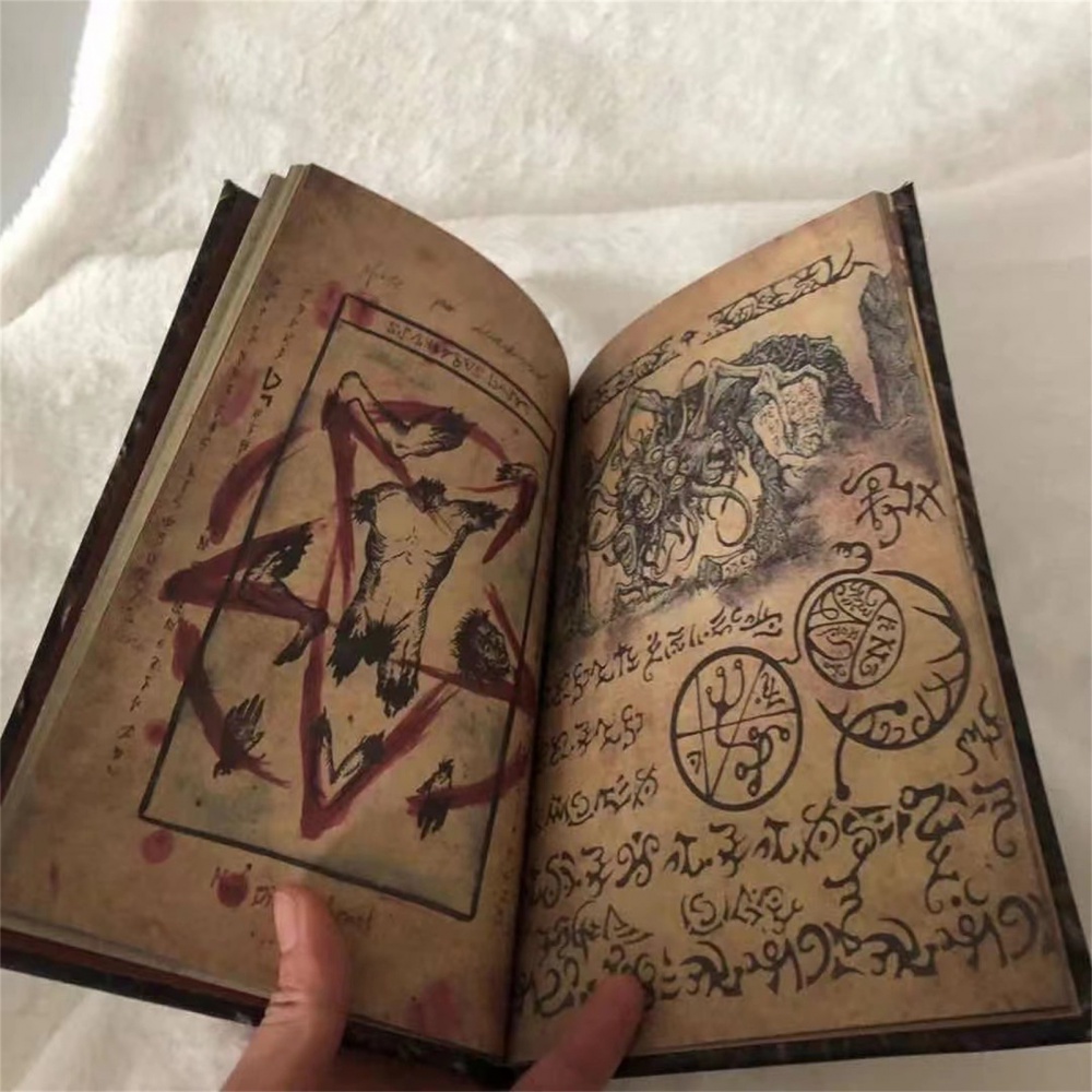 Sổ Tay In Chữ Necronomicon Evil Độc Đáo Trang Trí Nhà Cửa