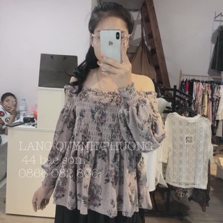 Áo trễ vai hoạ tiết hoa