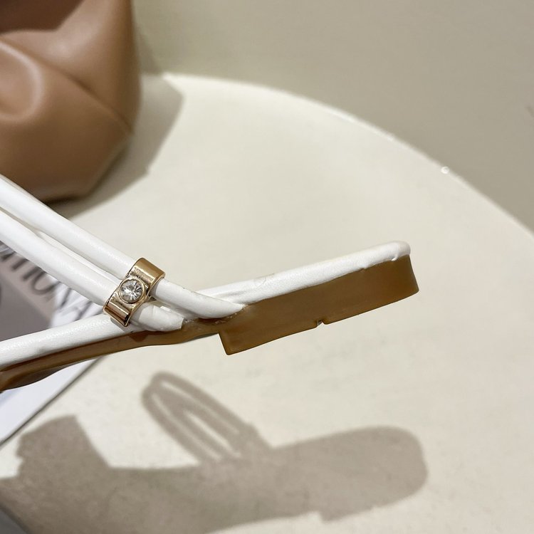 Xăng đan Mũi Vuông Hở Ngón Thời Trang Cho Nữ