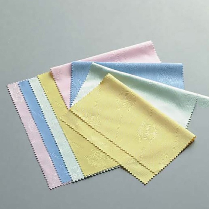 khăn lau kính mắt