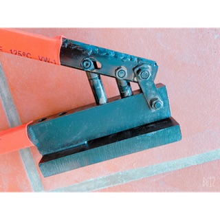 Kìm bấm ke nhảy 36, 38, 39 hệ 55 vát cạnh, 2 lỗ tròn