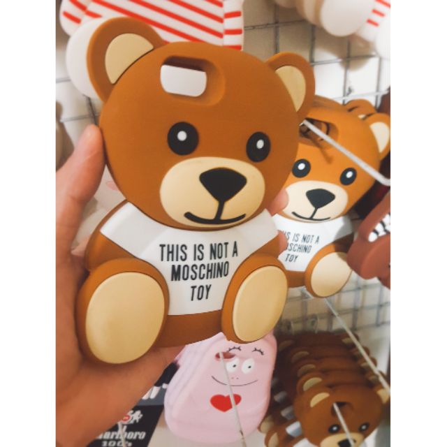 ỐP LƯNG IPHONE 7/7 PLUS / 8/8 PLUS DẺO SILICONE GẤU moschino ( xả hàng )