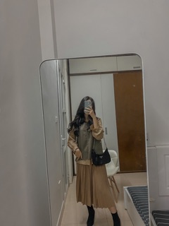Chân váy xếp li dáng dài