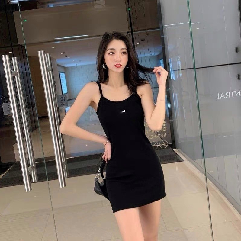 Váy 2 dây KA Closet Váy ôm body 2 màu Đen, Trắng, chất thun gân co dãn | BigBuy360 - bigbuy360.vn