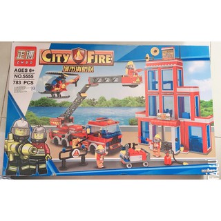 LEGO Toàn Cảnh Xe, Máy Bay và Lính Cứu Hoả.
