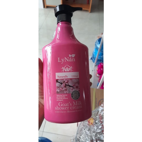 Sữa tắm dưỡng da LyNan 1200ml Malaysia 4 màu | BigBuy360 - bigbuy360.vn