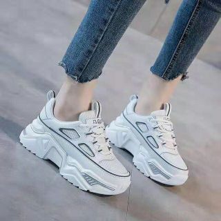 Giày thể thao phản quang đế cao(Hàng Oder Quảng Châu)
