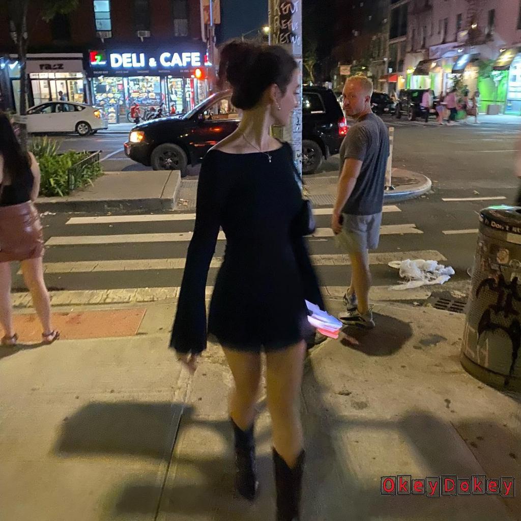 Đầm Mini Dài Tay Trễ Vai Phối Bèo Màu Trơn Y2K Quyến Rũ Cho Nữ