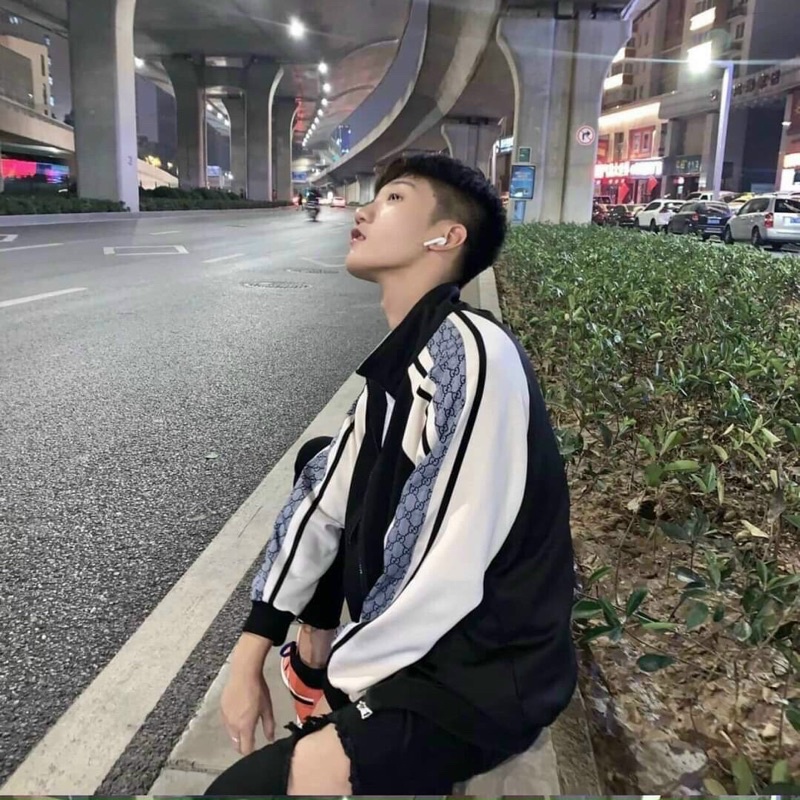 Áo gió hai lớp g.uc.ci