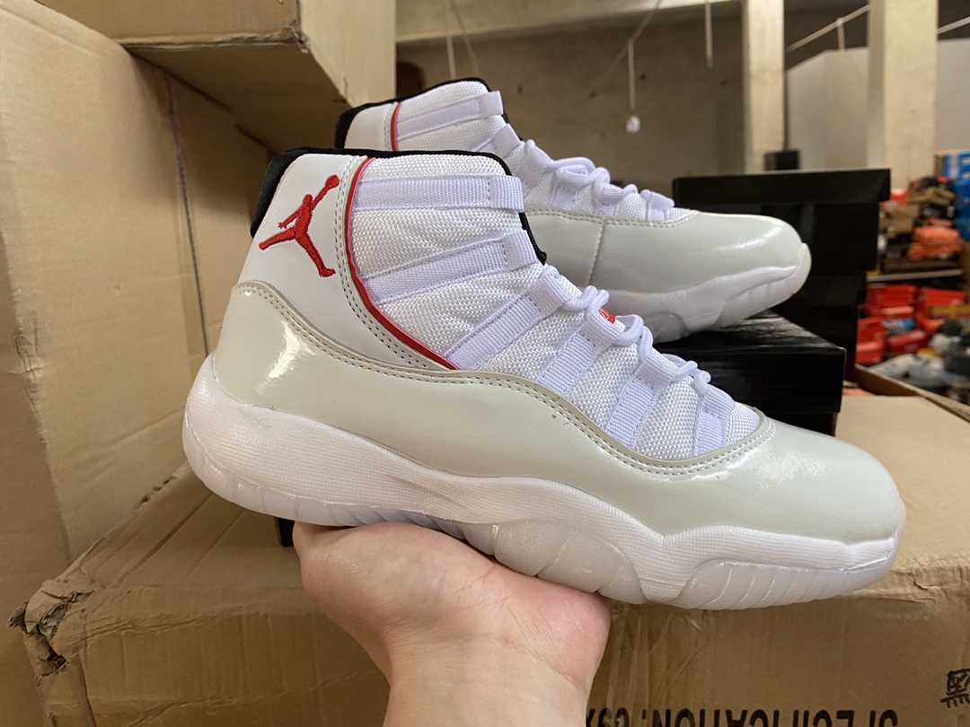 (Hàng Có Sẵn) Giày Thể Thao Họa Tiết Hoạt Hình Cho Nam