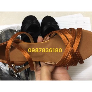 Giày dép khiêu vũ trẻ em( Sẵn 26-36)