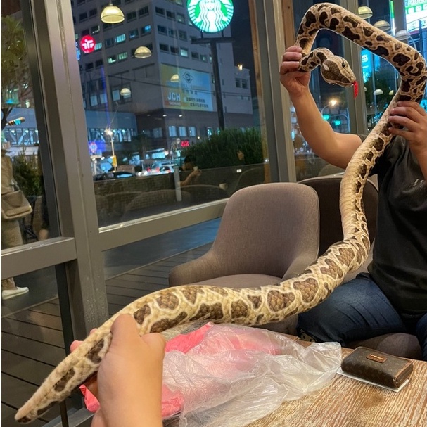 Mô phỏng con rắn Đồ chơi sang trọng Mô phỏng con rắn Búp bê con rắn lớn Trăn dễ thương Búp bê con rắn Sở thú Quà tặng cho trẻ em gái và trẻ em Quà tặng sinh nhật Chất liệu mềm mại và thoải mái