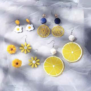 Bông tai hình bông cúc và dreamcatcher xinh xắn dành cho nữ