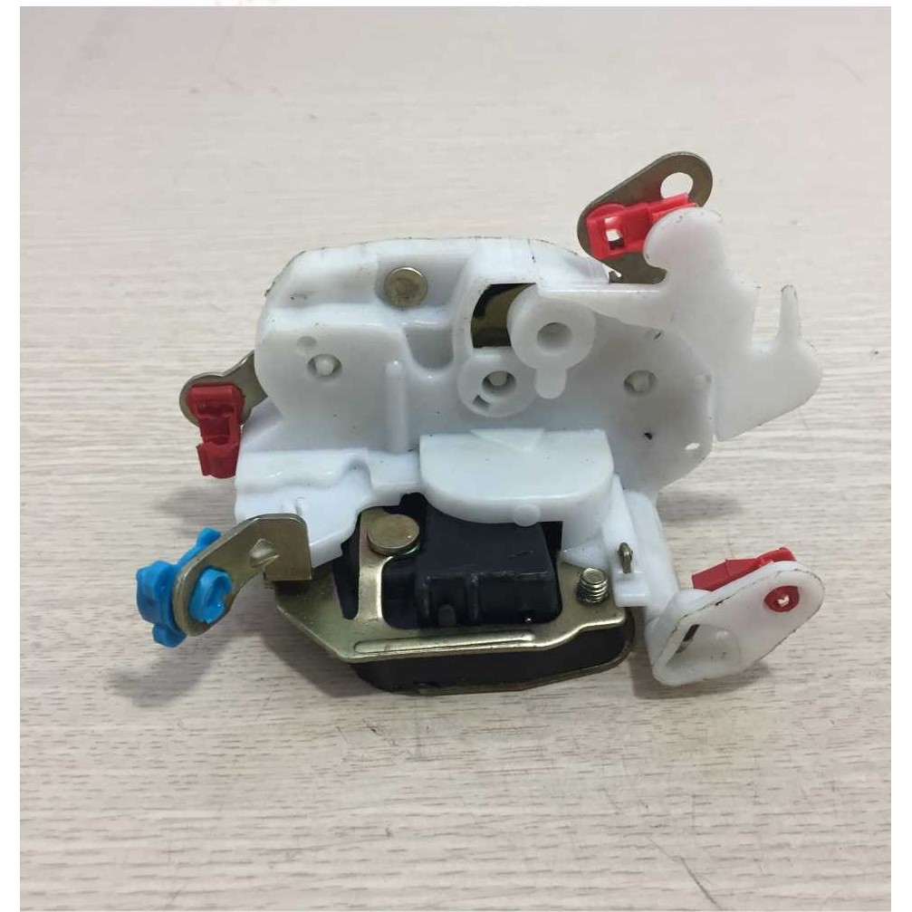 Ổ khóa ngậm cửa -EQ1043/NJ1030 xe 3.5 tấn