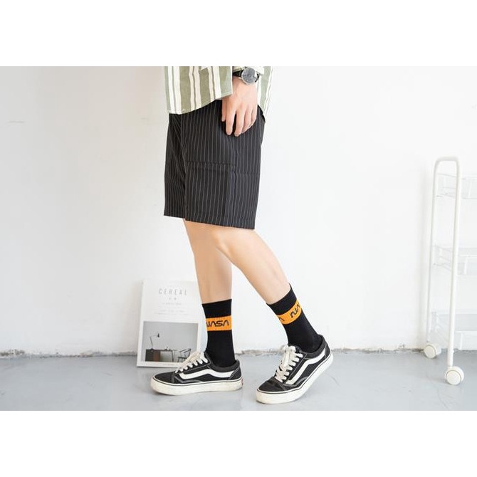 Vớ cao cổ chữ NASA Nam Nữ phong cách trẻ trung, năng động.