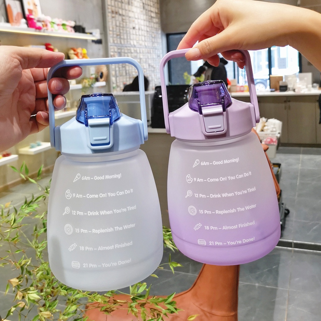 Bình Bụng Bự 1300ml Màu Sắc Có Kèm Dây Và Sticker 373