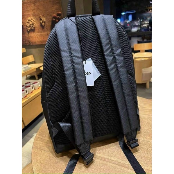 Balo hugo hàng tuồn